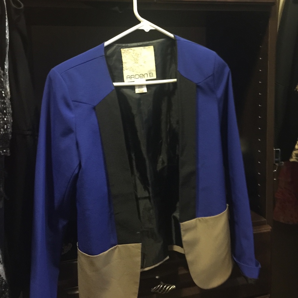 Beautiful Arden B blazer in sz xs