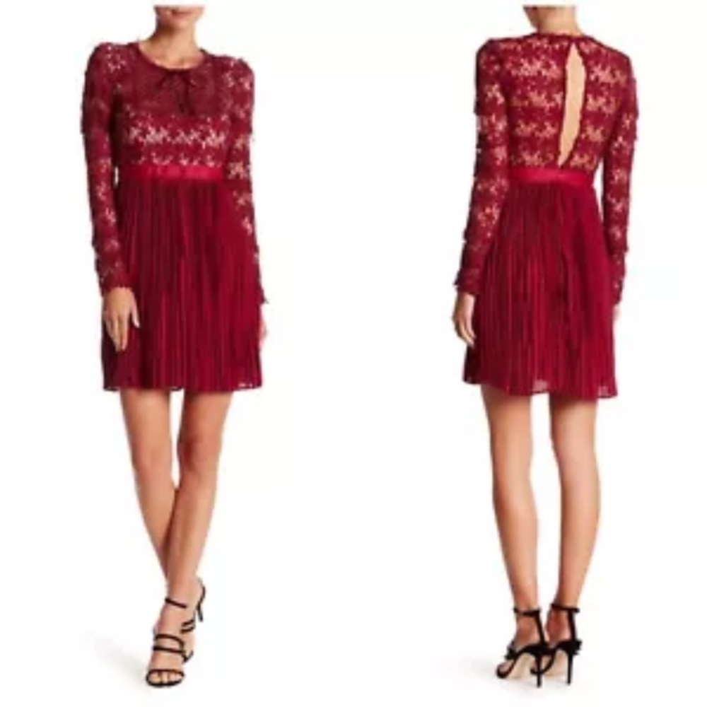 NWT Romeo+Juliet couture burgundy crochet dress