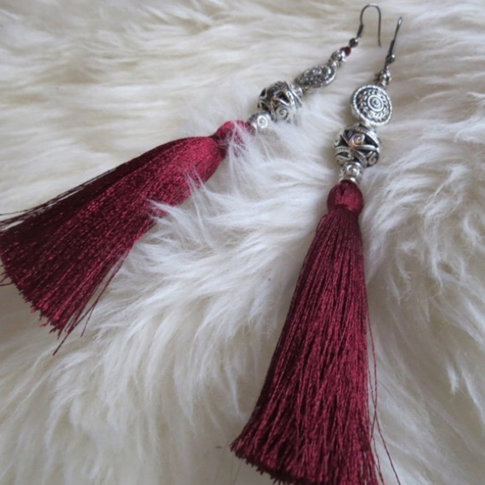 Maroon silk tassel earring