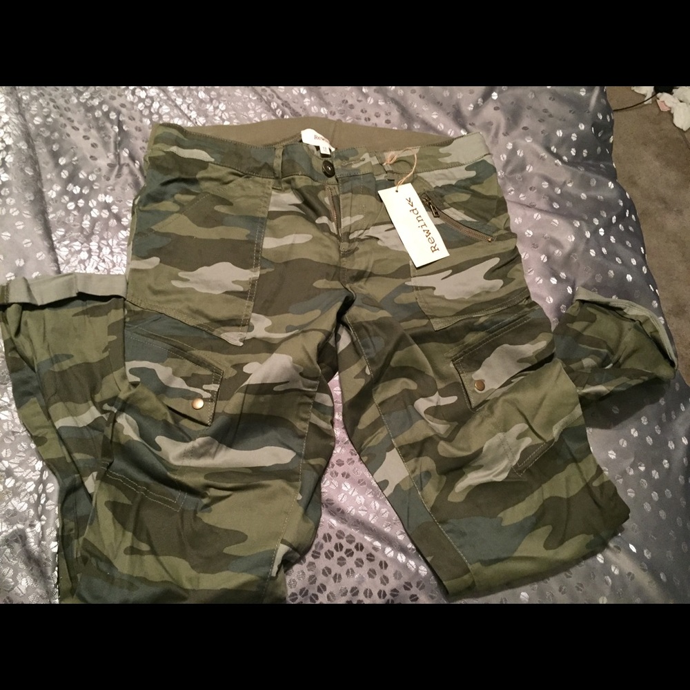 Rewind camo joggers NWT