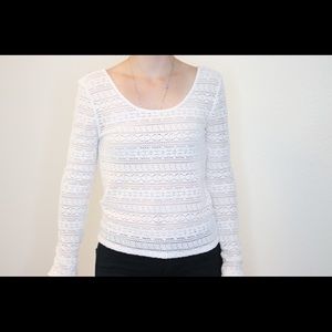 American eagle long sleeve light sweater