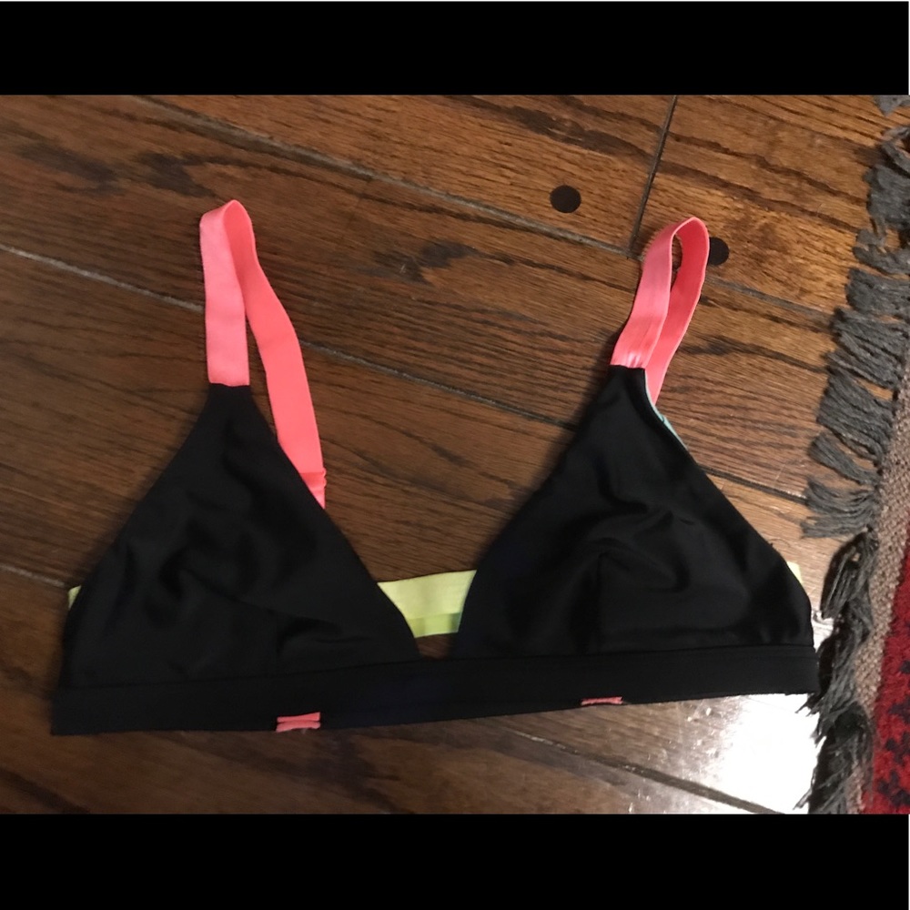 Black bikini top