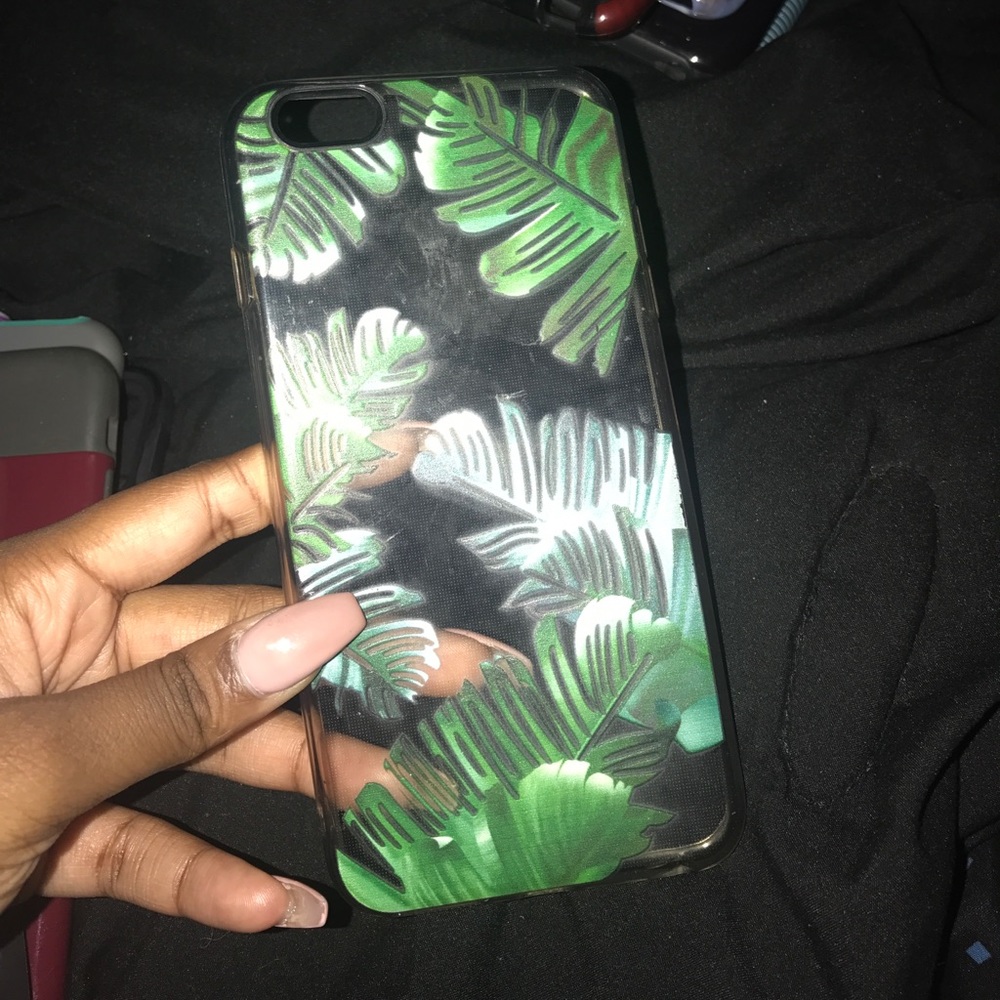 iphone leaves case