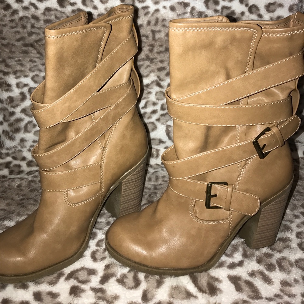 Fall boots 🍁🍂