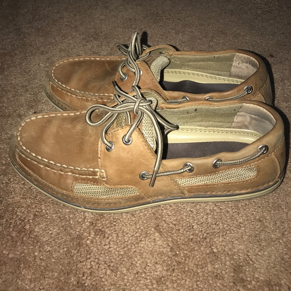 Tan Sperrys