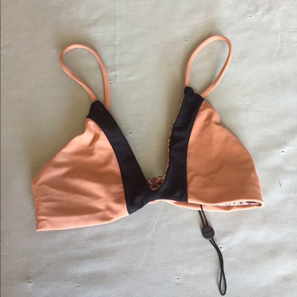 Acacia Pupukea Top in Topless/Storm