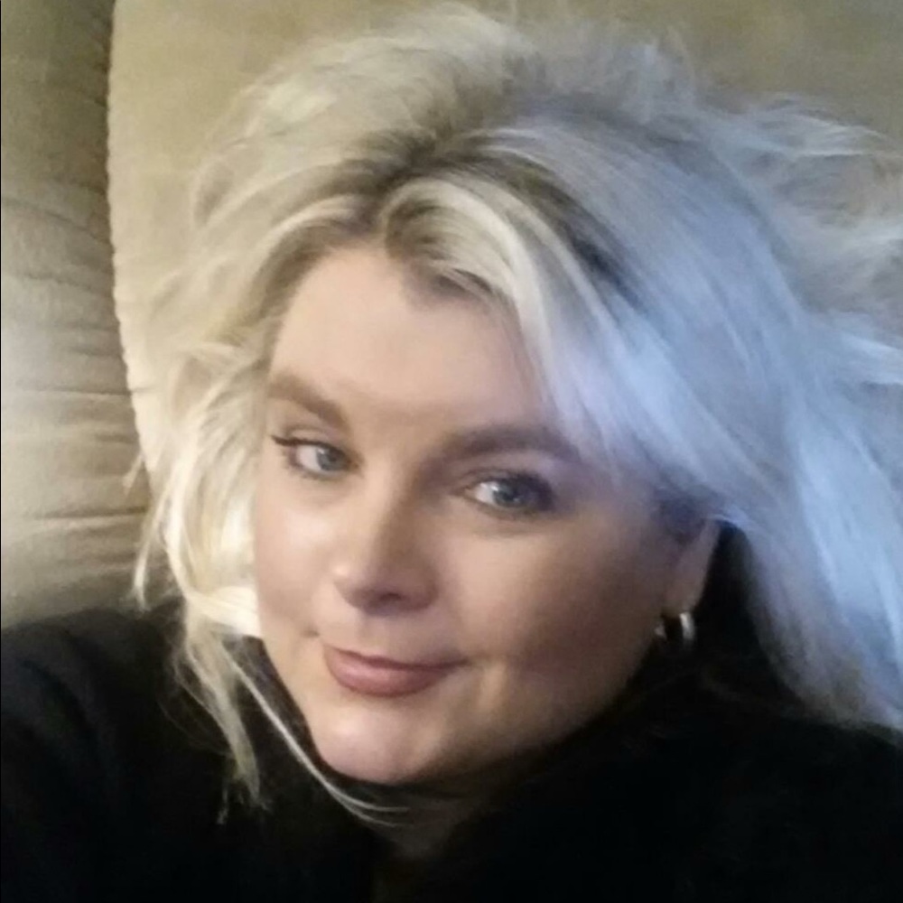 Meet your Posher, Becky