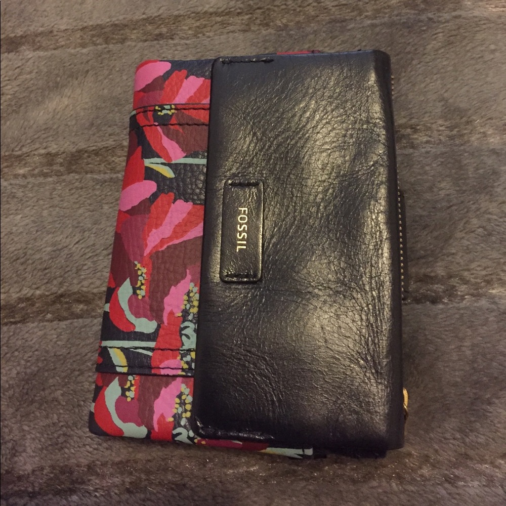 Fossil wallet