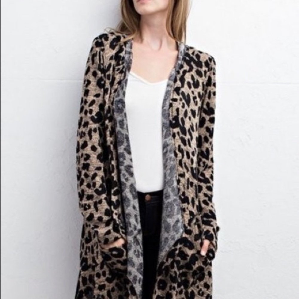 Animal Print Cardigan 💕✨Firm Price✨