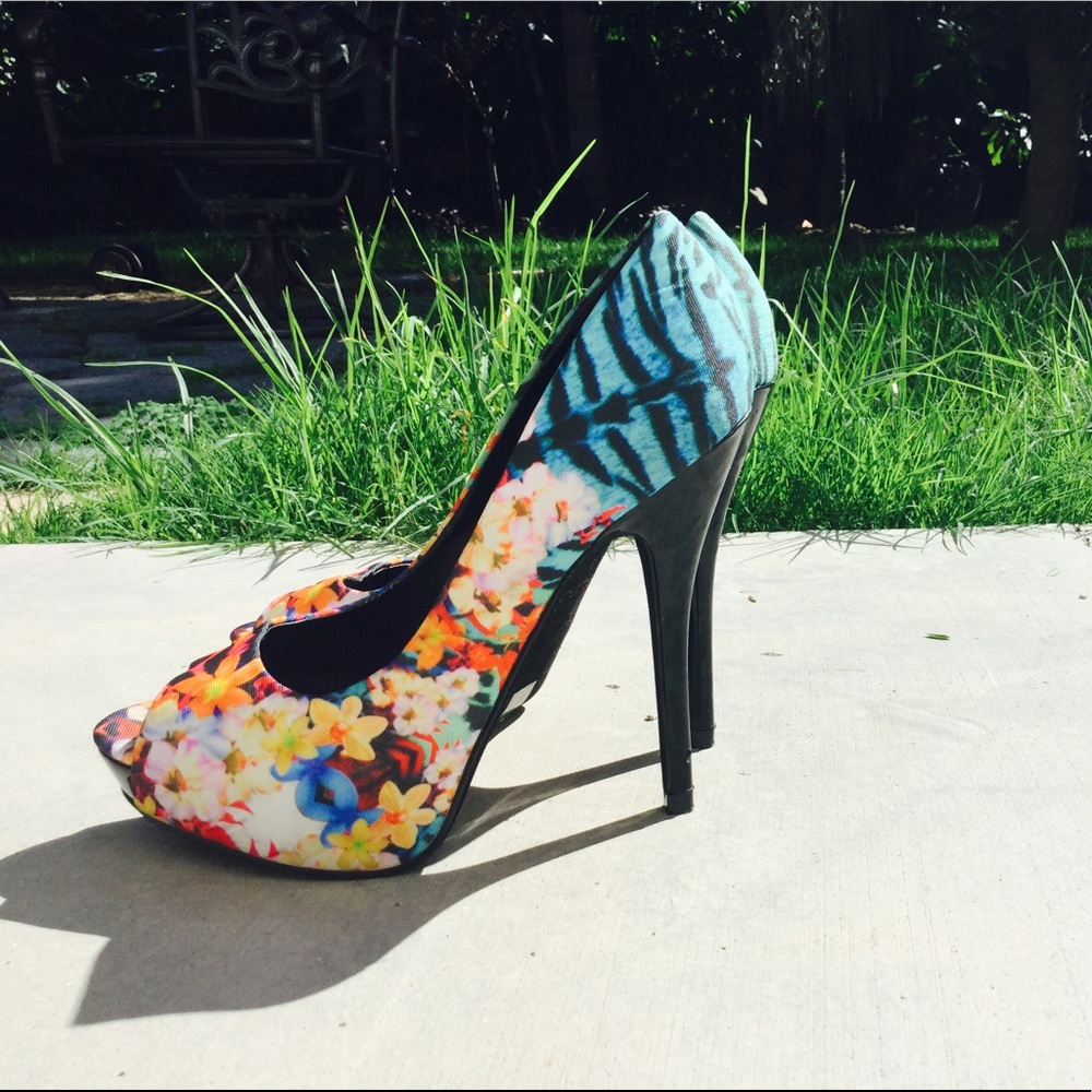 Tropical flowered Aldo peep toe pumps