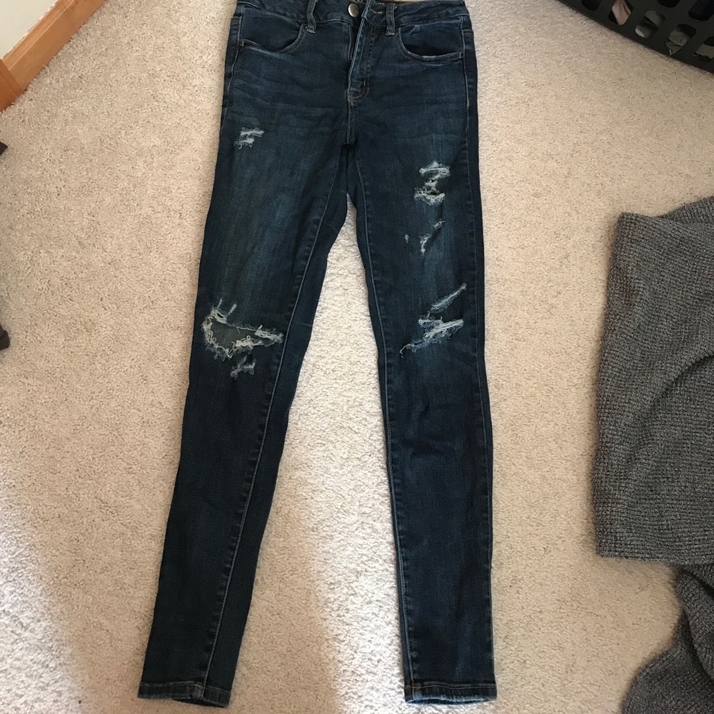 American Eagle Distressed Skinny Jeana