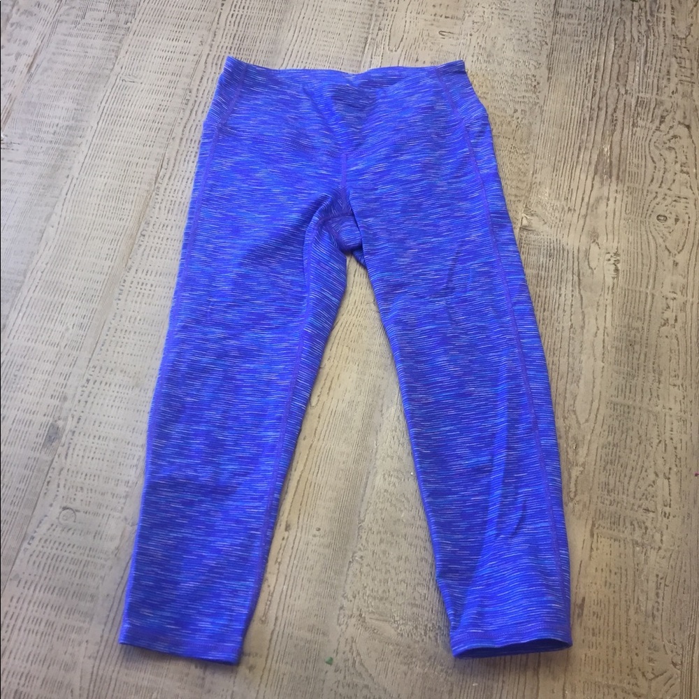 Athleta Cropped Chaturanga Capri
