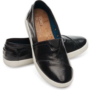 TOMS Avalon Sneaker Black Patent Linen