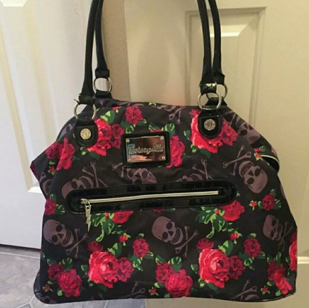 Betsey Johnson XL Overnighter