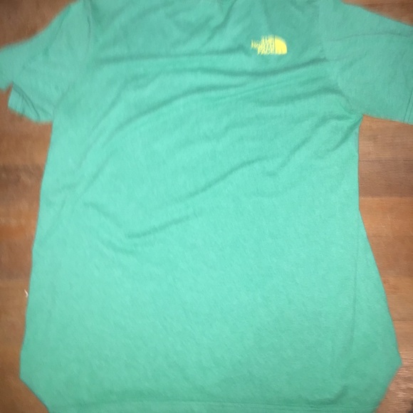 Green Northface Tee - Picture 3 of 3
