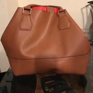 Brown tote bag with wallet