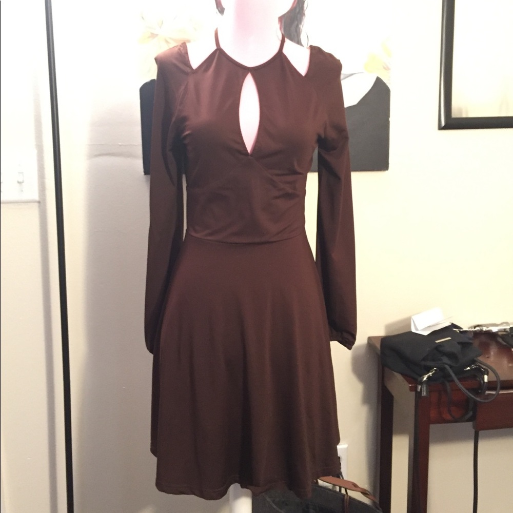 Brown burgundy flows dress with back zipper