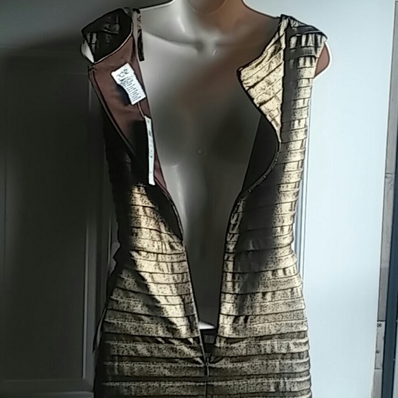 Dress. NWT. Sz. 2 - Picture 3 of 6