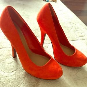 Orange heels 💕