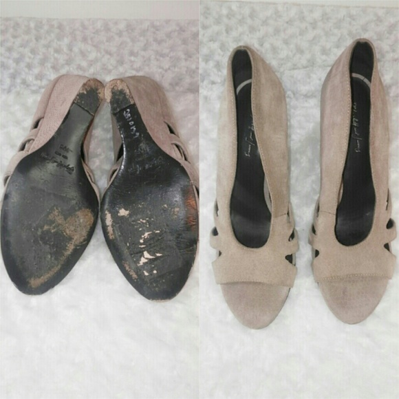 Elizabeth & James Stash Suede Cut Out Wedges Peep - Picture 5 of 8