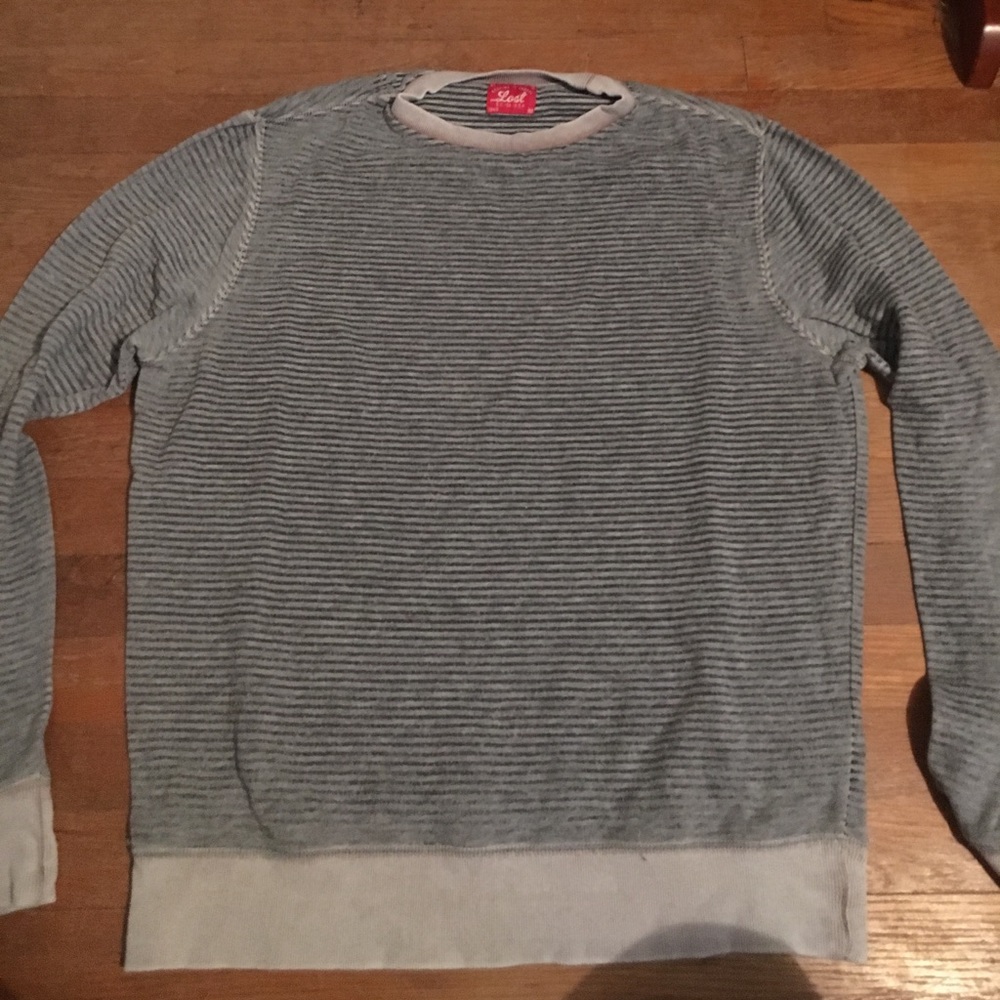 Lost crewneck
