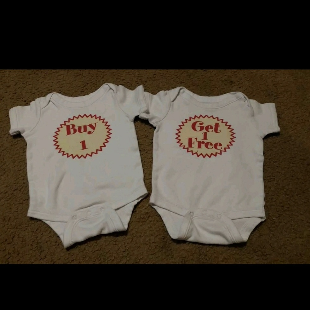 Twin onesie set
