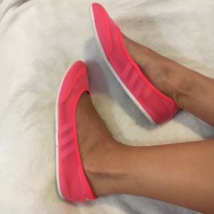 Final SALE!! 🔥 Adidas Neo memory foam sole flats