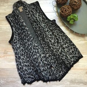 Art and Soul Cheetah Print Vest