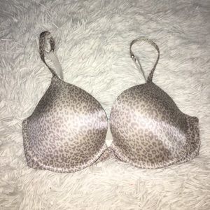 VICTORIA SECRET BIOFIT BRA