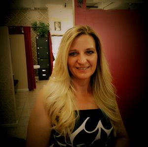 Meet your Posher, Lynette