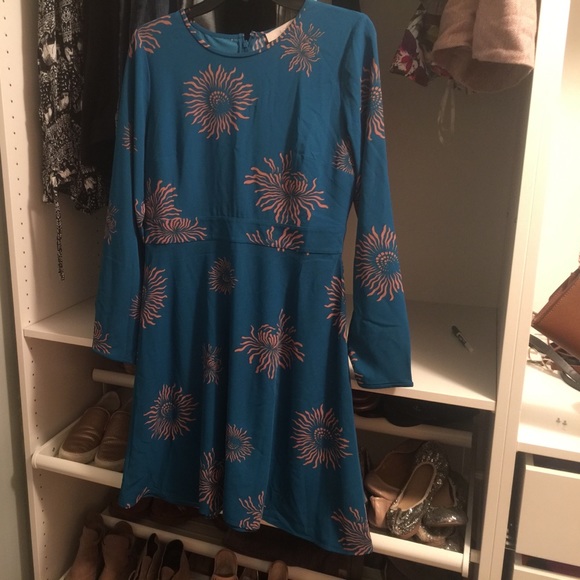 Brand new loft dress - Picture 2 of 3