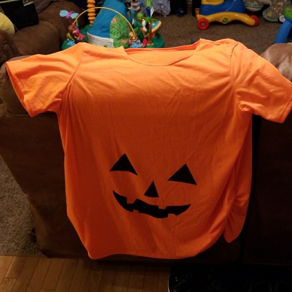 Maternity pumpkin shirt