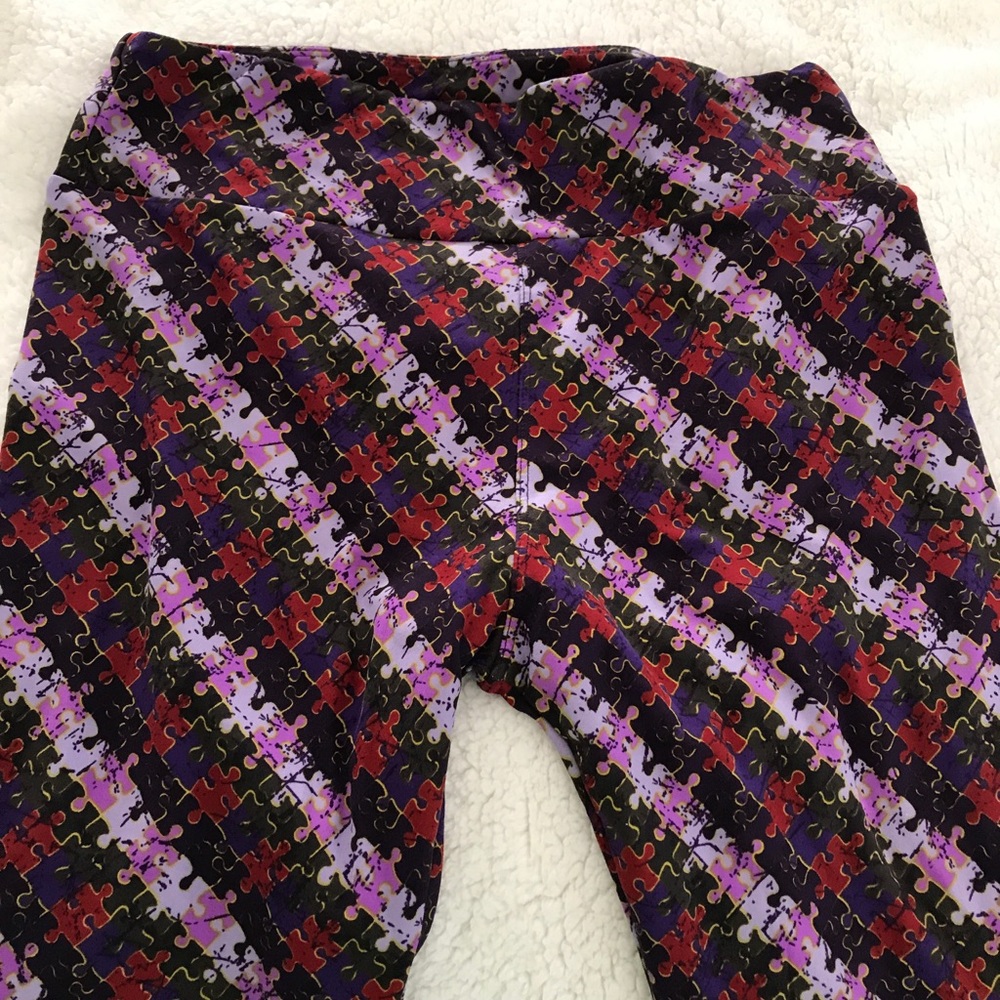 Tall & curvy puzzle piece leggings