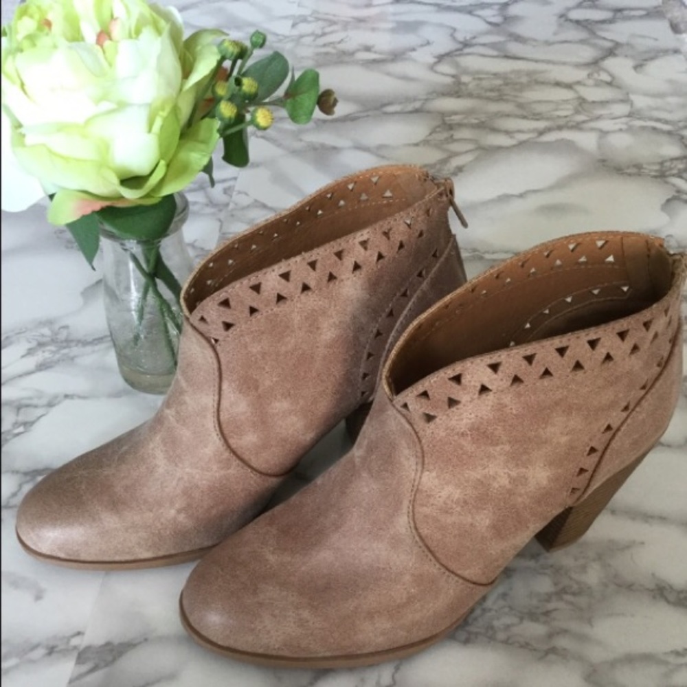 Fall Booties 🍂🍁