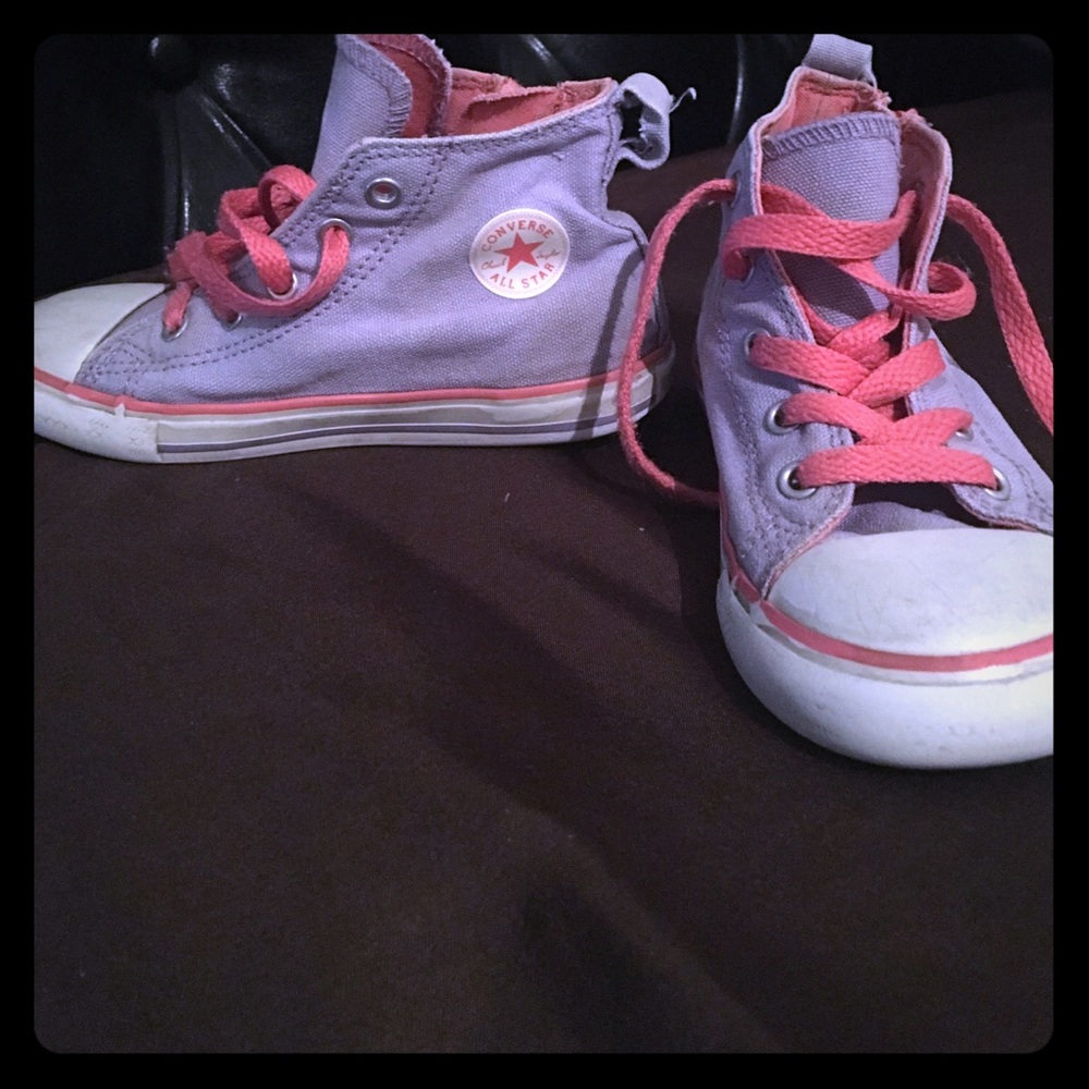 Girls converse