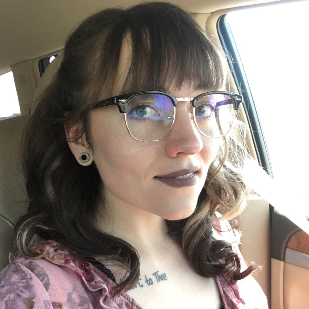 Meet your Posher, Kristina
