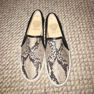 Vince Camino slip ons