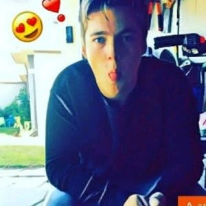 Meet your Posher, Johnny