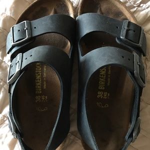 Black Birkenstocks (Milano)