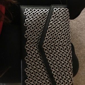 Urban Expression Clutch