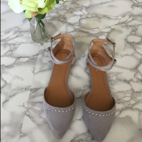 Fall Flats! 🍁🍂 - Picture 2 of 3