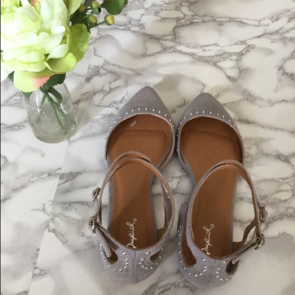 Fall Flats! 🍁🍂 - Picture 3 of 3