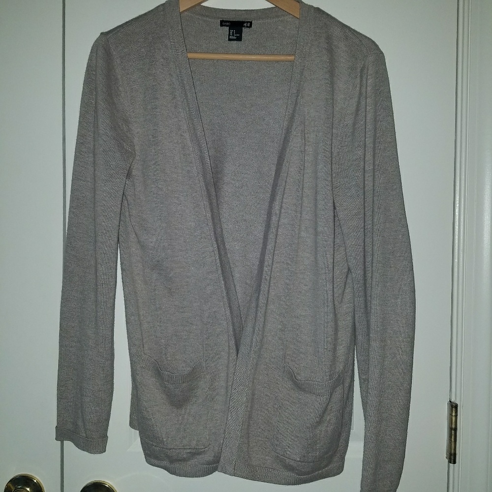 🎈SALE🎈H&M Long Sleeve Knit Cardigan, Pockets
