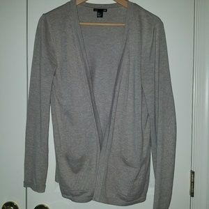 🎈SALE🎈H&M Long Sleeve Knit Cardigan, Pockets