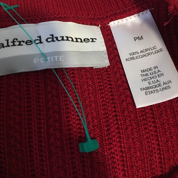 Alfred Dunner Petite Red Crochet Shirt NWT PM - Picture 4 of 4