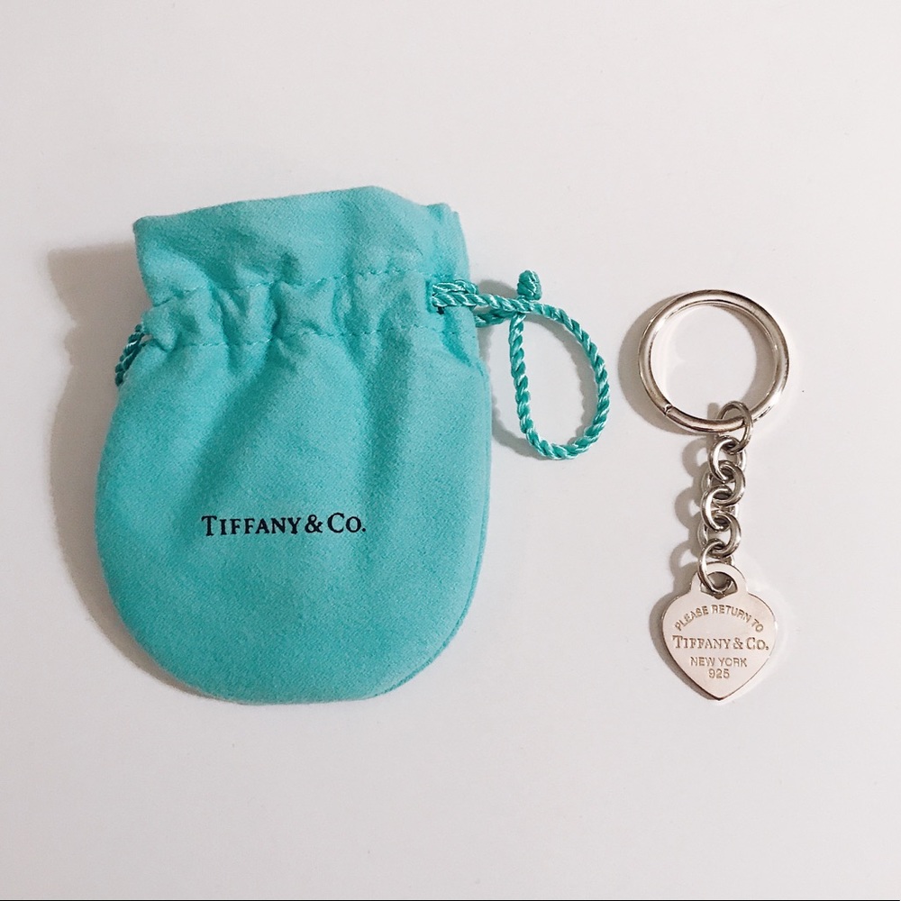NWOT Tiffany & Co. heart charm