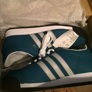 New adidas Samos size 8 men's