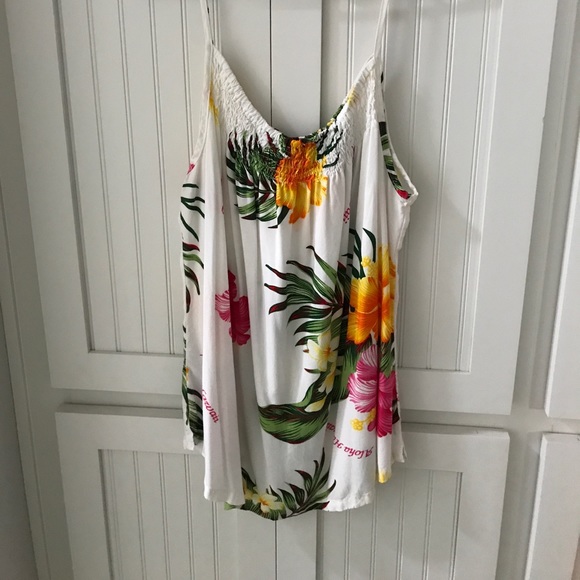 Aloha Fashion Tops - Hawaiian tank top NWOT Aloha Fashion Tops - Hawaiian tank top NWOT