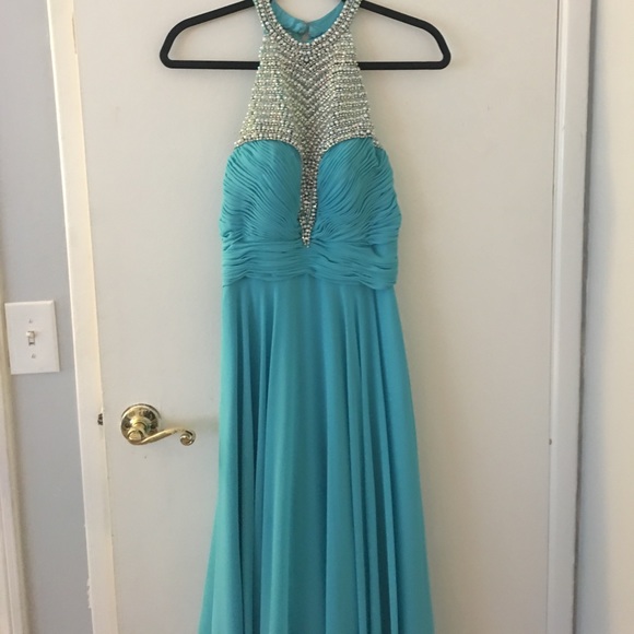 Beautiful Turquoise Prom Dress - Picture 3 of 5