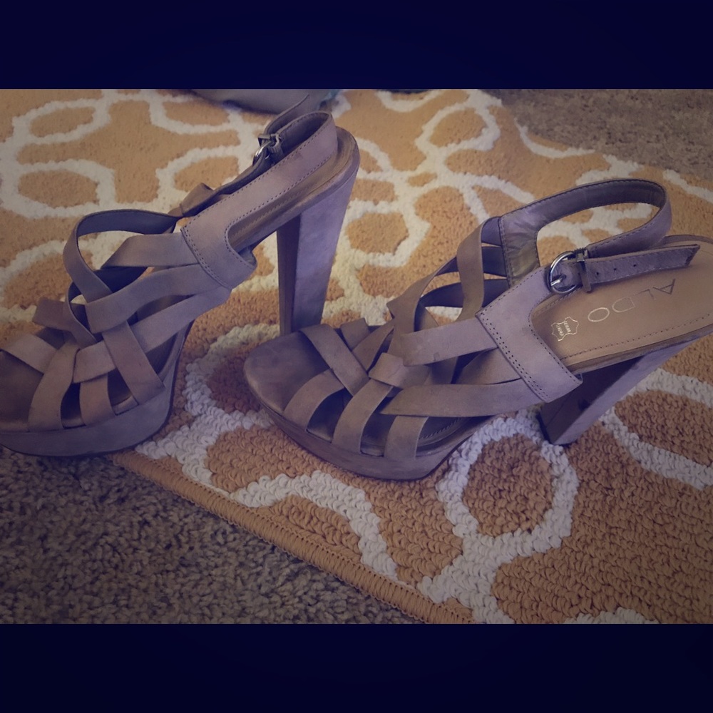 Aldo nude heels